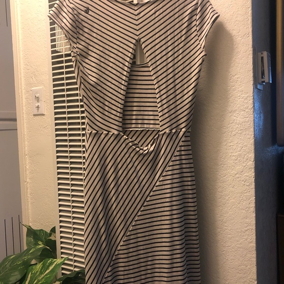 Volcom maxi dress - Picture 3 of 6